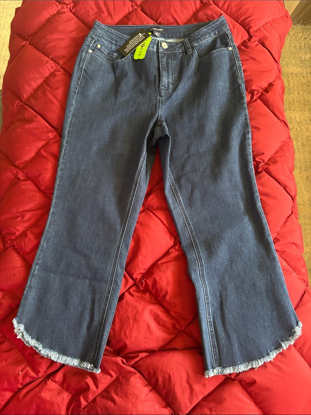 Studio Park tulip hem Capri pants